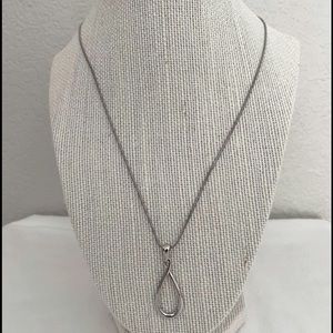 EUC Lia Sophia Silver Tone Retired Infinity Necklace.